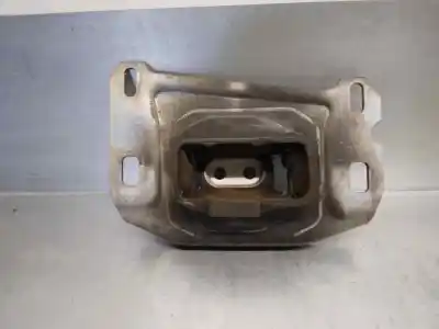 Second-hand car spare part gearbox support for peugeot 308 sw ii (lc_, lj_, lr_, lx_, l4_) 1.2 thp 130 oem iam references 9673768480   Second-hand car spare part gearbox support for peugeot 308 sw ii (lc_, lj_, lr_, lx_, l4_) 1.2 thp 130 oem iam references 9673768480