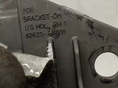 Автозапчасти б/у внутри передней правой ручки за hyundai i30 fastback 2.0 tgdi cat ссылки oem iam 82623g4000   Автозапчасти б/у внутри передней правой ручки за hyundai i30 fastback 2.0 tgdi cat ссылки oem iam 82623g4000