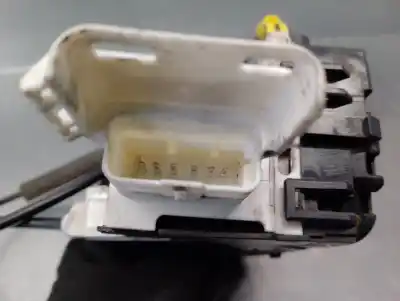 Pièce détachée automobile d'occasion serrure de porte avant gauche pour citroen jumpy ii furgoneta 1.6 hdi 90 8v références oem iam 9681335380  