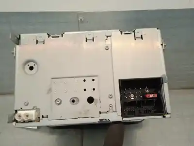 Pezzo di ricambio per auto di seconda mano impianto audio / radio cd per volkswagen passat variant (3c5) 2.0 tdi dpf riferimenti oem iam 1k0035186aa  bp7647201360
