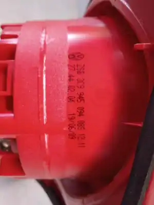 Автозапчасти б/у правый задний фонарь за volkswagen passat variant (3c5) 2.0 tdi dpf ссылки oem iam 3c9945094  