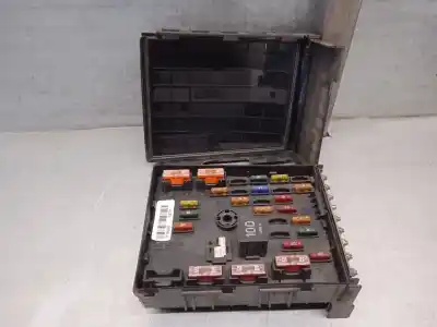 Автозапчасти б/у блок реле/предохранителей за volkswagen passat variant (3c5) 2.0 tdi dpf ссылки oem iam 3c0937125  63592777