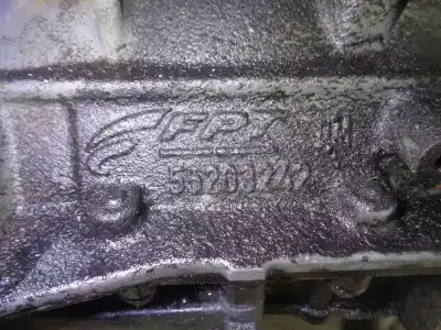 Автозапчастина б/у двигун комплект для fiat panda (169) 1.3 16v jtd dynamic посилання на oem iam 188a8000 71748408 2282266