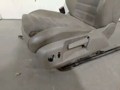Автозапчасти б/у левое переднее сидение за volkswagen passat variant (3c5) 2.0 tdi dpf ссылки oem iam 1k4881105nq  1k4881105nq