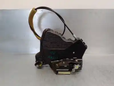Second-hand car spare part front right door lock for toyota corolla (_e12_) 2.0 d-4d (cde120r_ cde120l_) oem iam references 6903002161