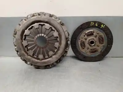 Recambio de automóvil de segunda mano de KIT EMBRAGUE para FORD FIESTA BERLINA (DX)  referencias OEM IAM 689774  684867