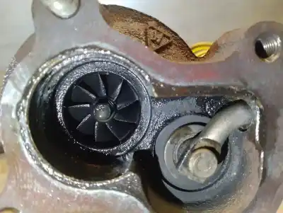 Second-hand car spare part turbocharger for renault clio ii fase ii (b/cb0) 1.5 dci diesel 65 cv / 48 kw oem iam references 22735h33771  54359700000