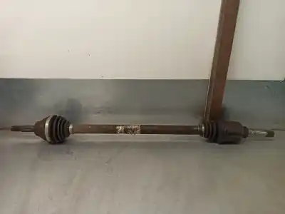 Peça sobressalente para automóvel em segunda mão transmissão dianteira direita por peugeot 1007 1.4 16v cat (kfu / et3j4) referências oem iam 3273sg