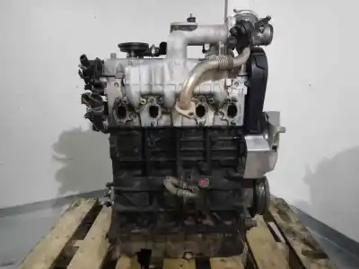 Pièce détachée automobile d'occasion moteur complet pour volkswagen golf iv berlina (1j1) 1.9 tdi références oem iam ahf 038100090ex 323298