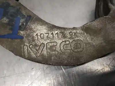 Second-hand car spare part hinge for iveco daily iv furgón 35s14 c, 35s14 c/p, 35s14 v, 35s14 v/p, 35c14 v,... oem iam references 1071179k  