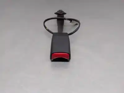 Peça sobressalente para automóvel em segunda mão chicote / encaixe cinto segurança por mazda 3 (bl) 1.6 mzr (bl14) referências oem iam b2000  