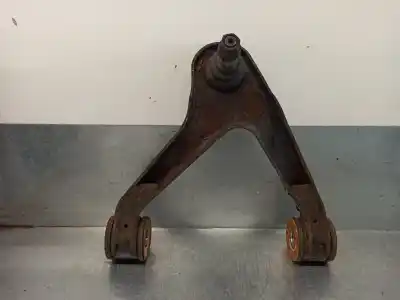 Pezzo di ricambio per auto di seconda mano braccio sospensione superiore anteriore destro per iveco daily iv furgón 35s14 c, 35s14 c/p, 35s14 v, 35s14 v/p, 35c14 v,... riferimenti oem iam 500379802