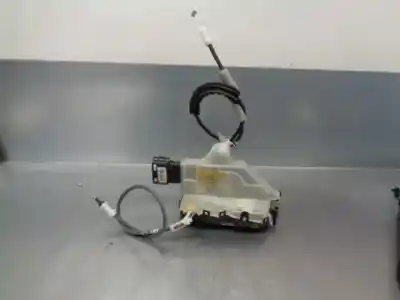 Peça sobressalente para automóvel em segunda mão fechadura da porta traseira esquerda por citroen c3 iii (sx) 1.2 vti 82 referências oem iam 123985