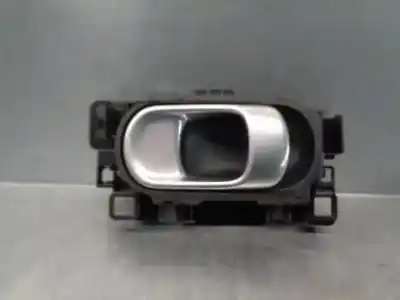 Peça sobressalente para automóvel em segunda mão puxador interior traseiro esquerdo por citroen c3 iii (sx) 1.2 vti 82 referências oem iam 9825130877