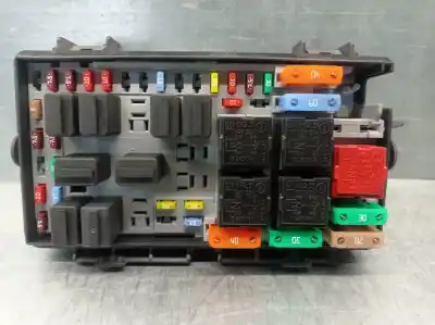 Second-hand car spare part fuse box unit for opel corsa d (s07) 1.3 cdti (l08 l68) oem iam references 13217394eh  013217394