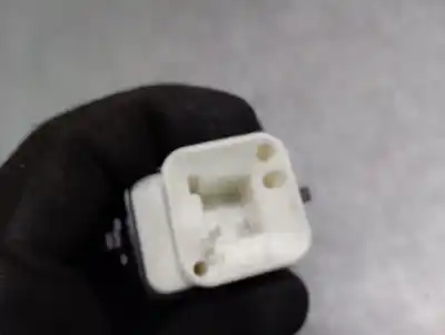 Pezzo di ricambio per auto di seconda mano interruttore alzacristalli anteriore destro per mitsubishi montero (v60/v70) 3.2 di-d avance riferimenti oem iam mr445659  