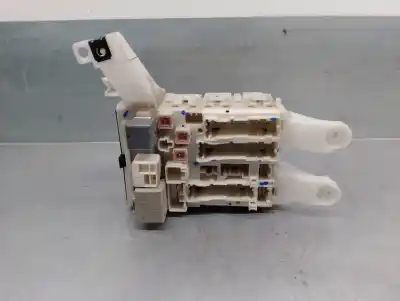 Pezzo di ricambio per auto di seconda mano scatola relè/fusibili per toyota auris (_e15_) 1.4 d-4d (nde150_) riferimenti oem iam 8273002150a