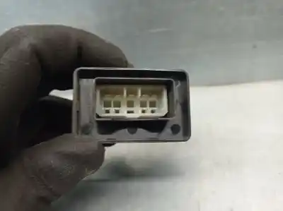 Автозапчастина б/у реле для ssangyong korando 2.3 turbodiesel cat посилання на oem iam 8475005000  