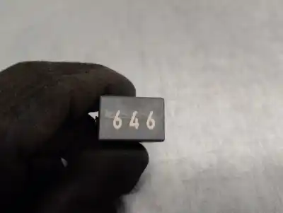 Gebrauchtes Autoersatzteil relais zum seat ibiza (kj1) 1.0 tsi oem-iam-referenzen 4h0951253c