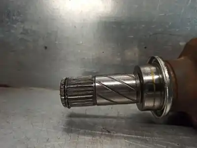 Автозапчастина б/у передня ліва трансмісія для renault clio iii 1.5 dci diesel cat посилання на oem iam 8200499585  