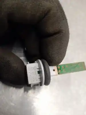 Peça sobressalente para automóvel em segunda mão sensor por seat tarraco (kn2) 1.5 16v tsi act referências oem iam 3d0907543a  