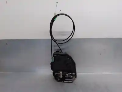 Peça sobressalente para automóvel em segunda mão fechadura da porta traseira esquerda por toyota verso (_r2_) 2.0 d-4d (aur20_) referências oem iam 690600f030