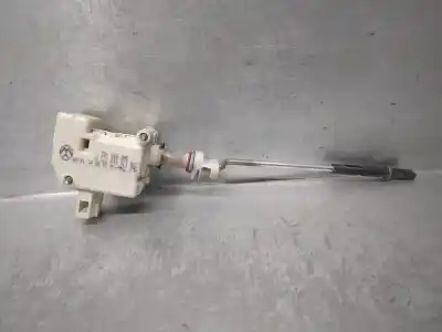 Tweedehands auto-onderdeel BUITENDEKSEL MOTOR BRANDSTOF voor VOLKSWAGEN GOLF IV BERLINA (1J1)  OEM IAM-referenties 1J6810773B  