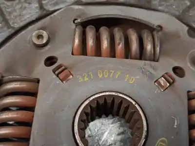 Pezzo di ricambio per auto di seconda mano kit frizione per toyota auris (_e15_) 1.4 d-4d (nde150_) riferimenti oem iam 3121012291  321007710