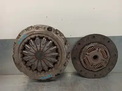 İkinci el araba yedek parçası debriyaj kiti için toyota auris (_e15_) 1.4 d-4d (nde150_) oem iam referansları 3121012291  321007710