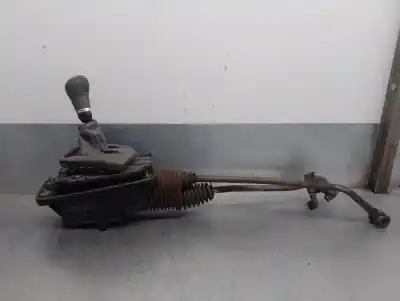 Peça sobressalente para automóvel em segunda mão alavanca de velocidades por audi a4 berlina (8e) 2.0 referências oem iam 8e0711025