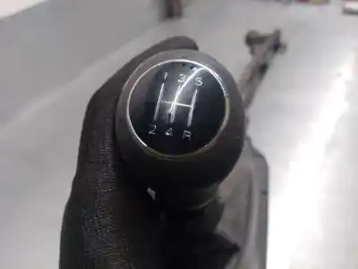 Second-hand car spare part gear lever for audi a4 berlina (8e) 2.0 oem iam references 8e0711025  8e0711025