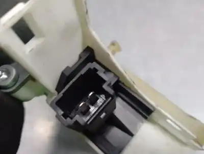 Peça sobressalente para automóvel em segunda mão elevador de vidros traseiro esquerdo por renault fluence (l3_) 1.5 dci (l30d l30l l306 l33f l33l l33m l33v l33w) referências oem iam 827210016r  