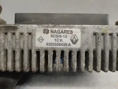 Pezzo di ricambio per auto di seconda mano scatola di preriscaldamento per renault fluence (l3_) 1.5 dci (l30d l30l l306 l33f l33l l33m l33v l33w) riferimenti oem iam 8200558438  