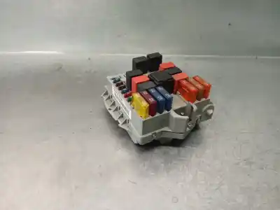 Pezzo di ricambio per auto di seconda mano scatola relè/fusibili per fiat doblo (119) 1.9 8v dynamic / multijet dynamic plus (77kw) riferimenti oem iam 46760542
