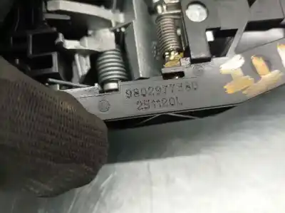 Автозапчасти б/у задняя левая наружная ручка за peugeot 208 ii (ub_, up_, uw_, uj_) 1.2 puretech 75 ссылки oem iam 9802977380  