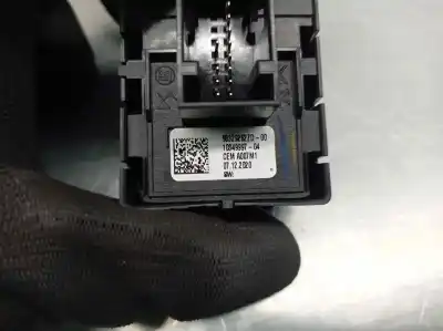 Автозапчасти б/у выключатель левого переднего окна за peugeot 208 ii (ub_, up_, uw_, uj_) 1.2 puretech 75 ссылки oem iam 98329262zd  