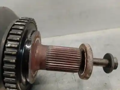 Second-hand car spare part front right transmission for volvo xc70 2.5 t awd 209 cv / 154 kw oem iam references p8689220  