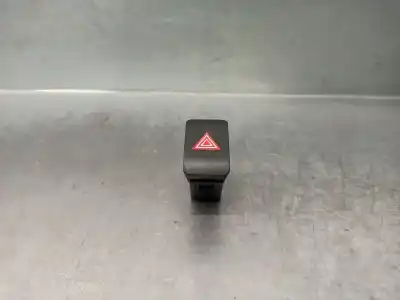 Second-hand car spare part hazard warning lights for kia soul i (am) 1.6 crdi 128 oem iam references 299105395