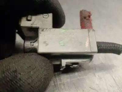 Second-hand car spare part additional air valve for bmw x3 (e83) 2.0 sd oem iam references 70078400  70078400