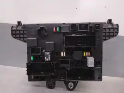 Peça sobressalente para automóvel em segunda mão caixa de fusíveis e relés por opel astra j (p10) 1.7 cdti (68) referências oem iam 13343950