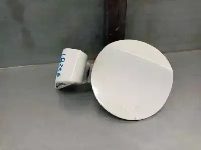 Second-hand car spare part outer fuel cap for hyundai i20 i (pb, pbt) 1.4 crdi oem iam references 695101j000