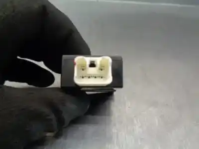 Second-hand car spare part switch for kia carnival 2.9 crdi vgt active oem iam references 937604d000  