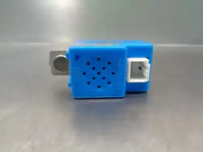 Peça sobressalente para automóvel em segunda mão relé para automóvel por kia carnival 2.9 crdi vgt active referências oem iam 957104d010