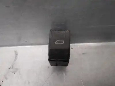 Автозапчастина б/у передній правий віконний вимикач для audi a4 b5 avant (8d5) 2.5 tdi посилання на oem iam 4d0959855