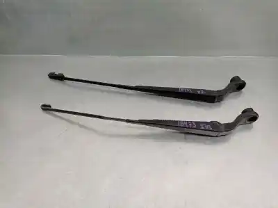 Pezzo di ricambio per auto di seconda mano braccio tergicristallo anteriore destro per jeep compass 2.0 crd cat riferimenti oem iam 68002026aa