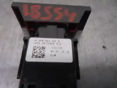 Second-hand car spare part hazard warning lights for seat leon st (5f8) 2.0 tdi oem iam references 5f0953235b   Second-hand car spare part hazard warning lights for seat leon st (5f8) 2.0 tdi oem iam references 5f0953235b