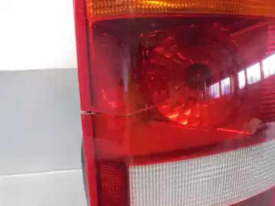 Pièce détachée automobile d'occasion feu arrière droit pour land rover discovery iii (l319) 2.7 td 4x4 références oem iam xfb000563  