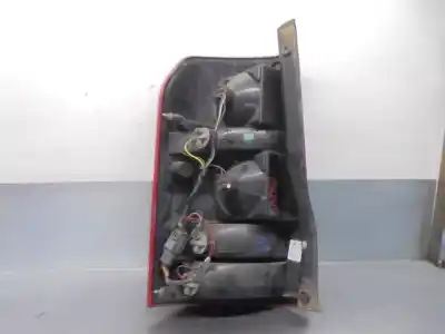 Pièce détachée automobile d'occasion feu arrière droit pour land rover discovery iii (l319) 2.7 td 4x4 références oem iam xfb000563  