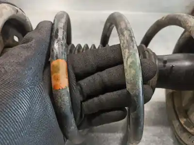 Second-hand car spare part front left shock absorber for mazda premacy (cp) 2.0 td oem iam references cb8034900  cb8034900