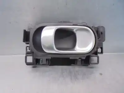 Peça sobressalente para automóvel em segunda mão puxador interior traseiro direito por citroen c3 iii (sx) 1.2 vti 82 referências oem iam 98012885vv